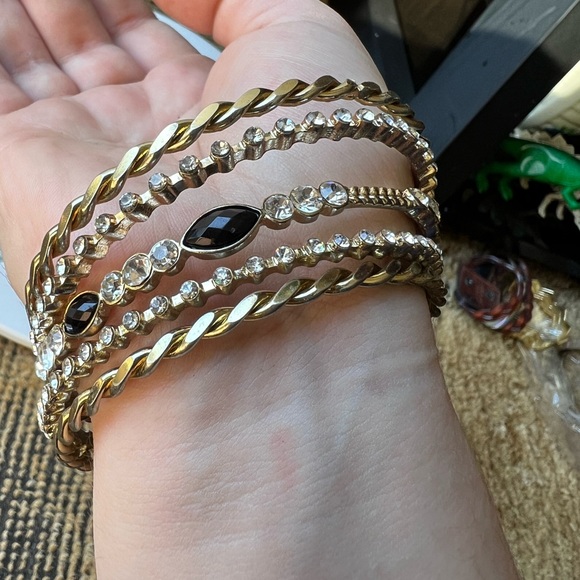 Beautiful 5 pice bangle bracelet set - Picture 7 of 17